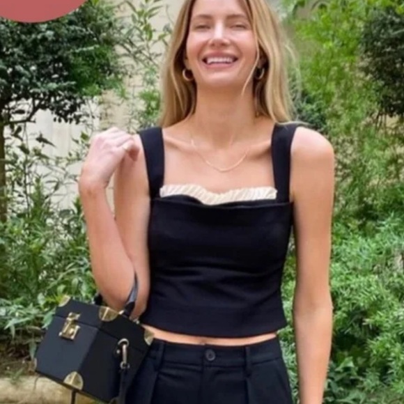 Courtney Grow x Dillards Top - Picture 1 of 4